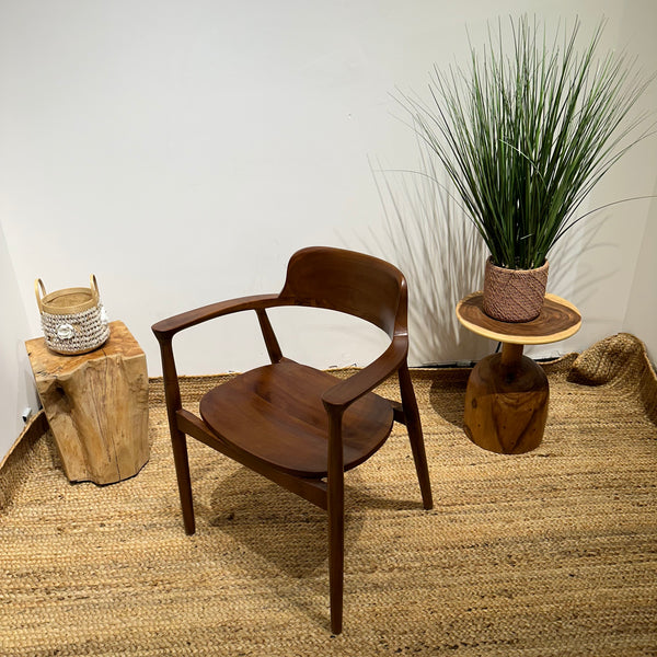 HIRASHIMA Walnut Comfortable Mid-Century Modern Dining Chair - AVRS DESIGN