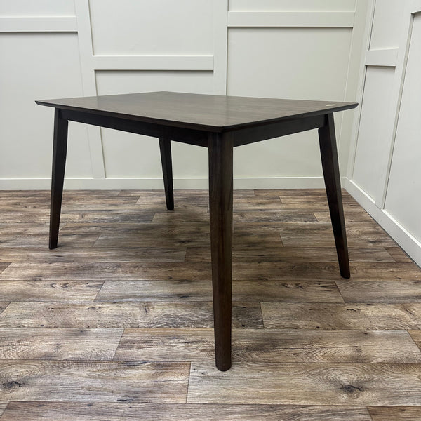 47 PROMO DINING TABLE - AVRS DESIGN