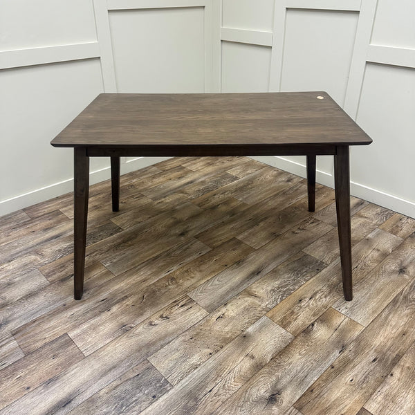 47 PROMO DINING TABLE - AVRS DESIGN