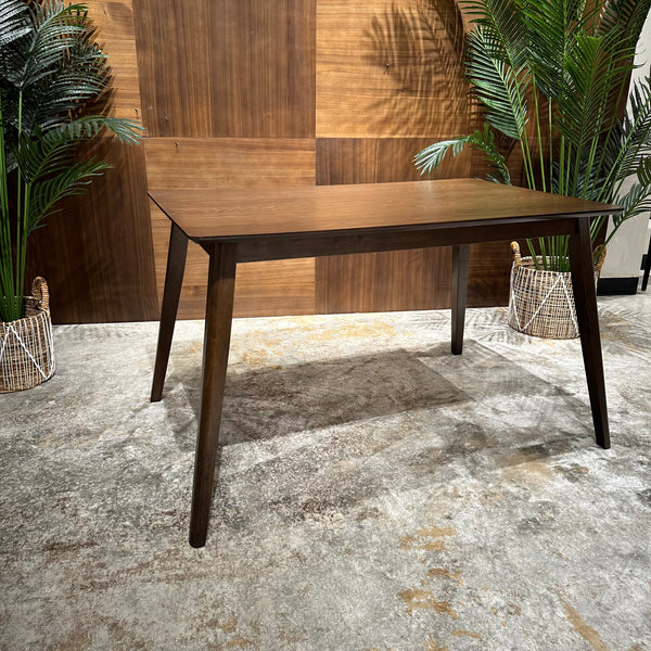 47 PROMO DINING TABLE - AVRS DESIGN