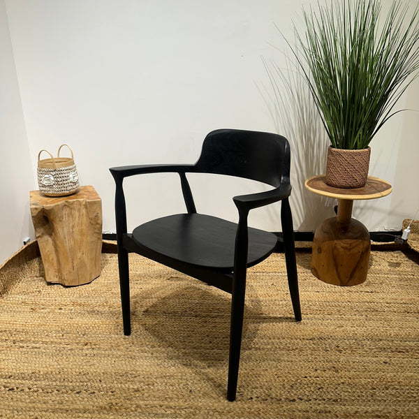 HIRASHIMA Black Comfortable Mid-Century Modern Dining Chair - AVRS DESIGN