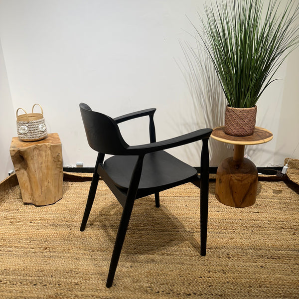 HIRASHIMA Black Comfortable Mid-Century Modern Dining Chair - AVRS DESIGN