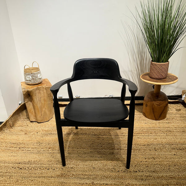 HIRASHIMA Black Comfortable Mid-Century Modern Dining Chair - AVRS DESIGN