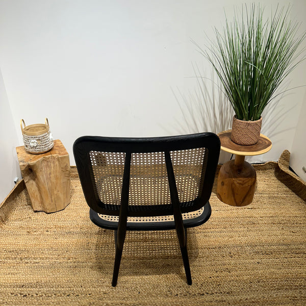 SELVIA Stylish Black Rattan Accent Chair - AVRS DESIGN