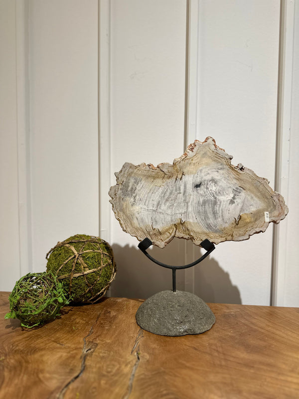 Mariposa Stone Decor - AVRS DESIGN