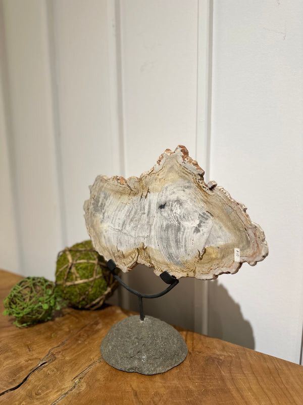 Mariposa Stone Decor - AVRS DESIGN