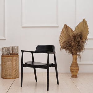 HIRASHIMA Black Comfortable Mid-Century Modern Dining Chair - AVRS DESIGN