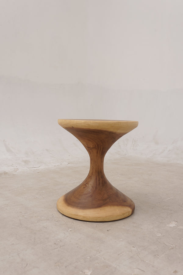 Wallace End Table - AVRS DESIGN