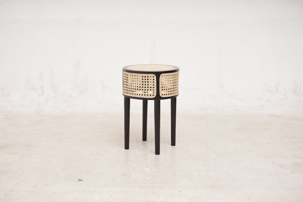 Fleet End Table - AVRS DESIGN